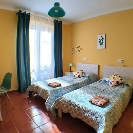 Guest house Goodhouse Gijon